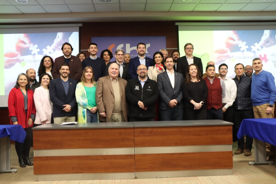 UFRO integra mesa regional para la productividad en la construcción.