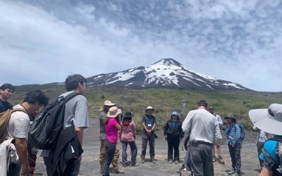 Escuela de Verano sobre Interacciones entre Procesos Volcánicos y Glaciares en el Volcán Villarrica.